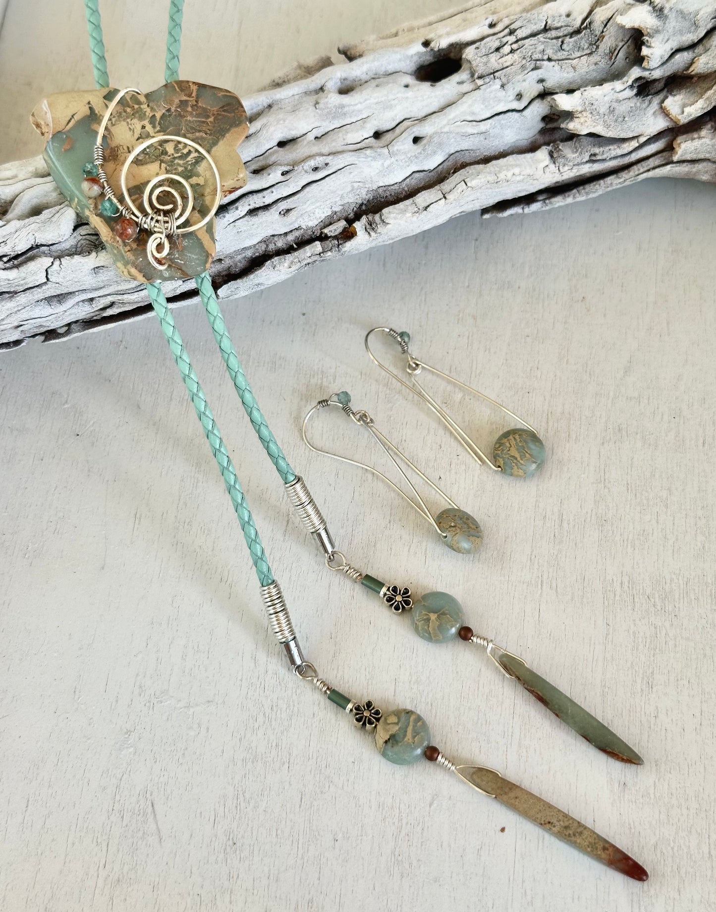 Wild Poppy Bolo Tie- Set